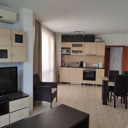 Relia Apartman * سفيتي فلاس