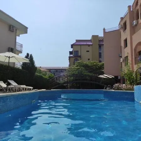 شقة Relia Apartman *